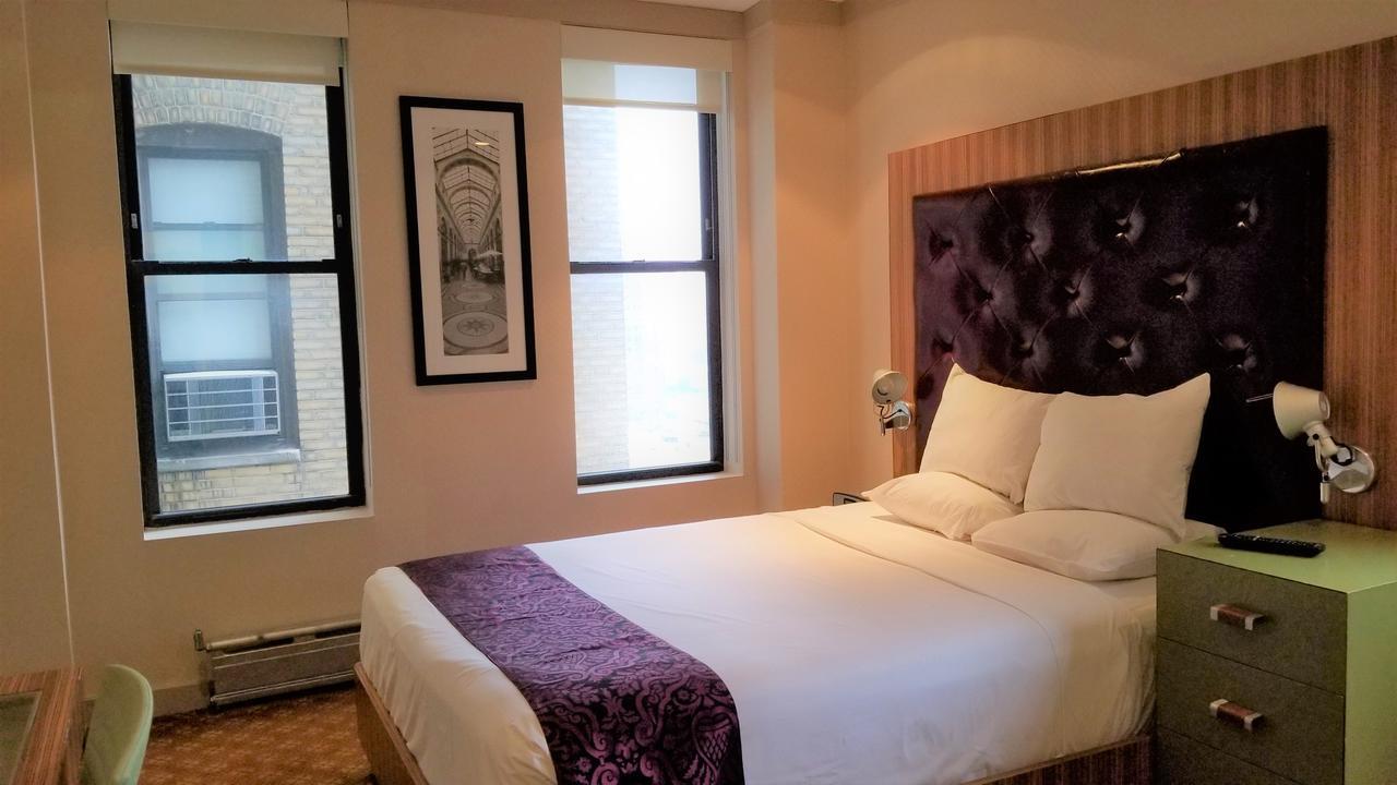 Camera Silver con 1 Letto Queen-Size 